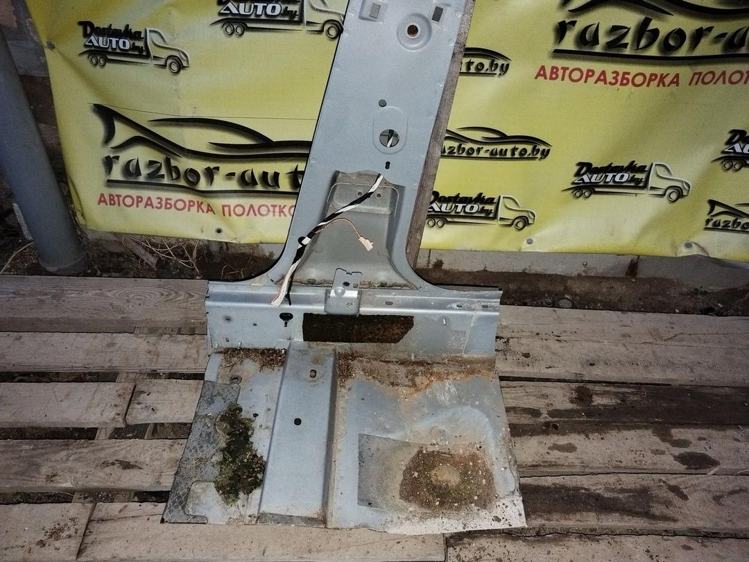 Стойка кузовная центральная правая W0ZF54 Citroen C5 купить на авторазборке