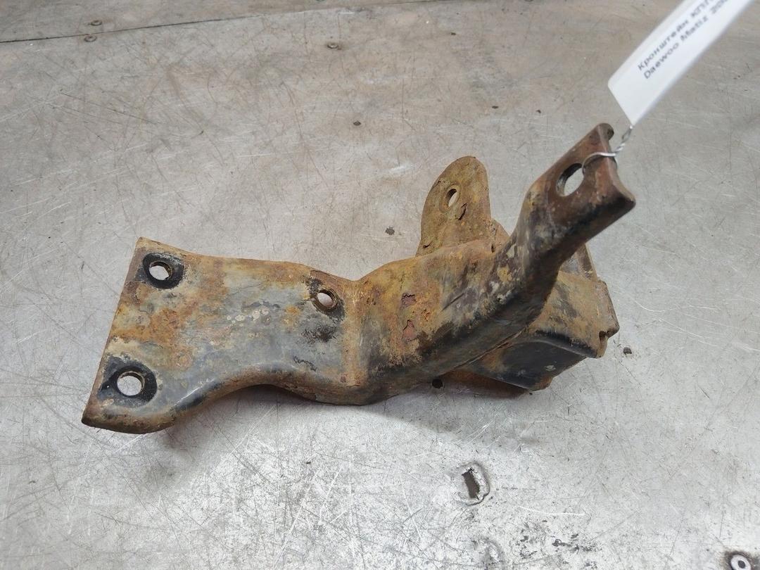 Кронштейн КПП Z8243P Daewoo Matiz