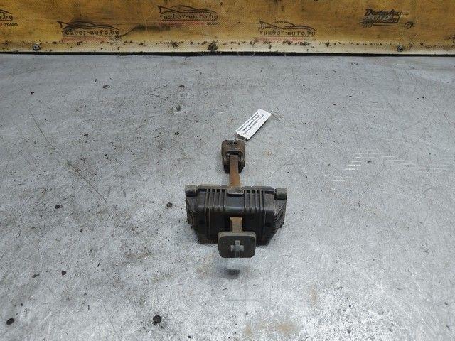 Ограничитель открывания двери задней 7SCD18 Toyota Avensis купить с доставкой