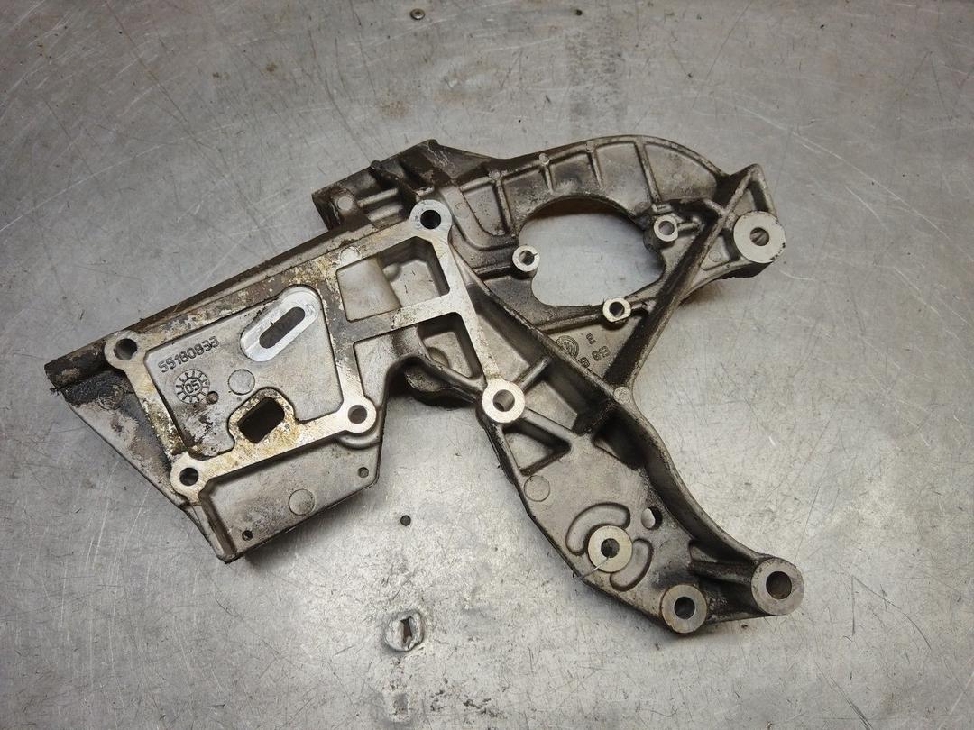 Кронштейн двигателя AQDXUB Alfa Romeo 147 - Фото 3