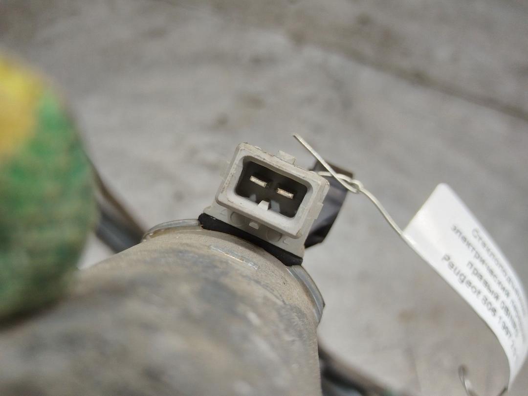 Стеклоподъемник электрический передний правый 0BINR0 Peugeot 806 купить на авторазборке