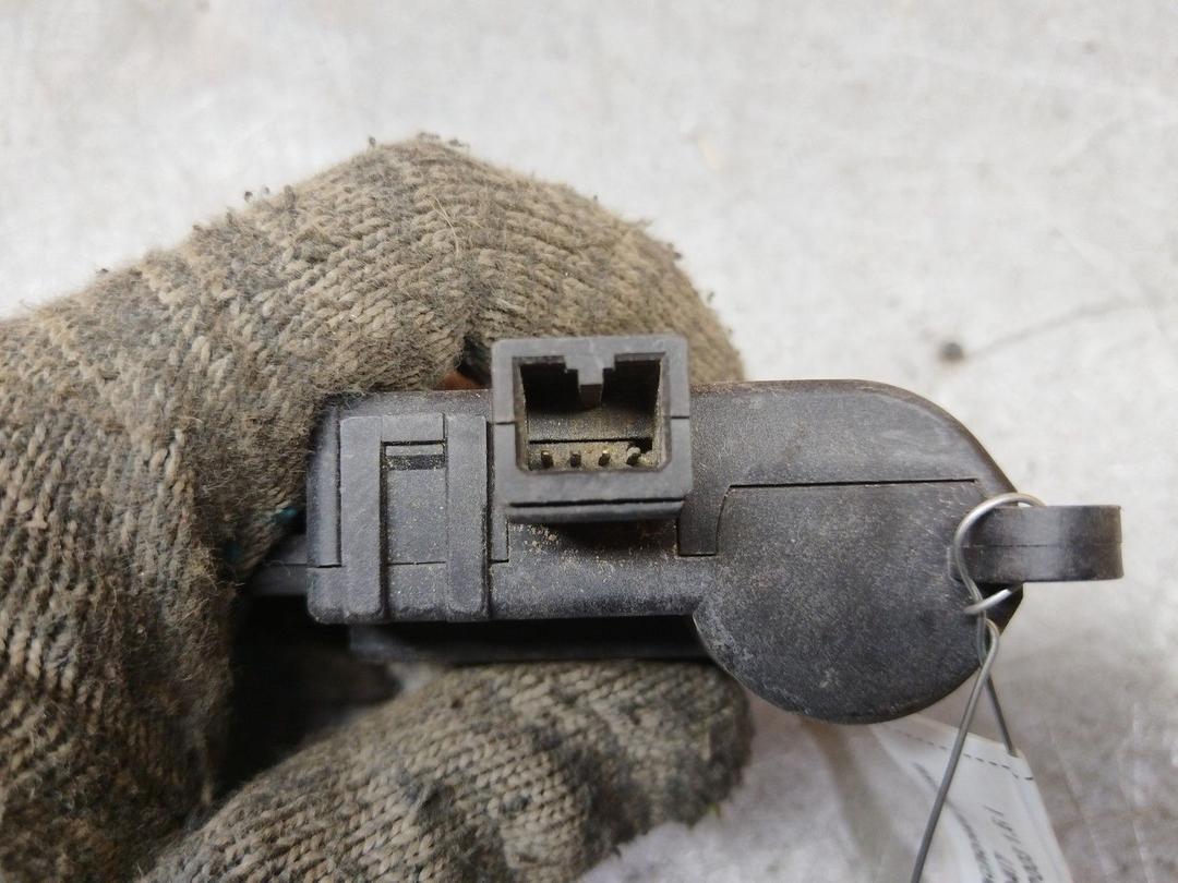 Моторчик заслонки печки O8O4I7 Peugeot 307 купить с доставкой