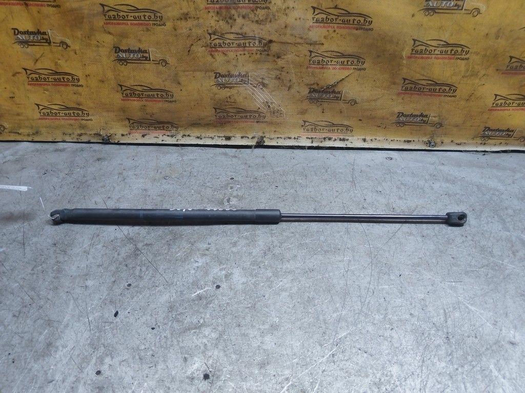 Амортизатор крышки багажника (3-5 двери) Y7SN4O Opel Corsa - Фото 2