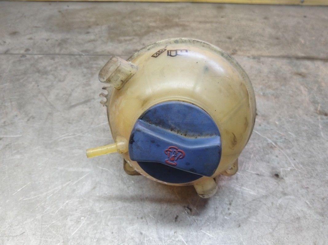 Бачок расширительный HEHFXX Skoda Octavia купить