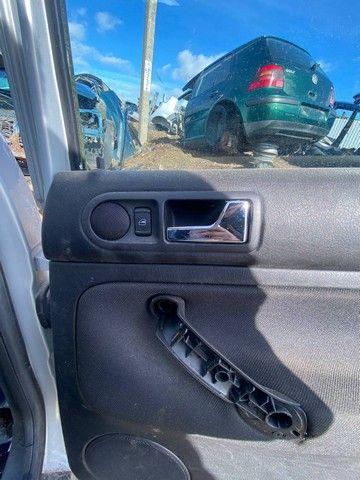 Кнопка стеклоподъемника заднего правого YNL663 Volkswagen Golf