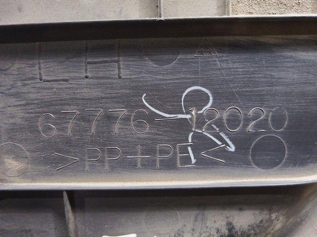 Обшивка двери задней левой (дверная карта) 13W7FK Toyota Corolla купить с доставкой