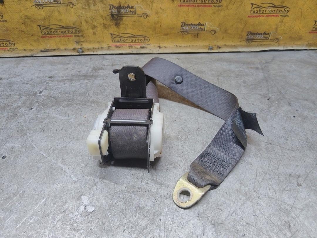 Ремень безопасности задний правый 0VYAB4 Toyota Corolla купить с доставкой