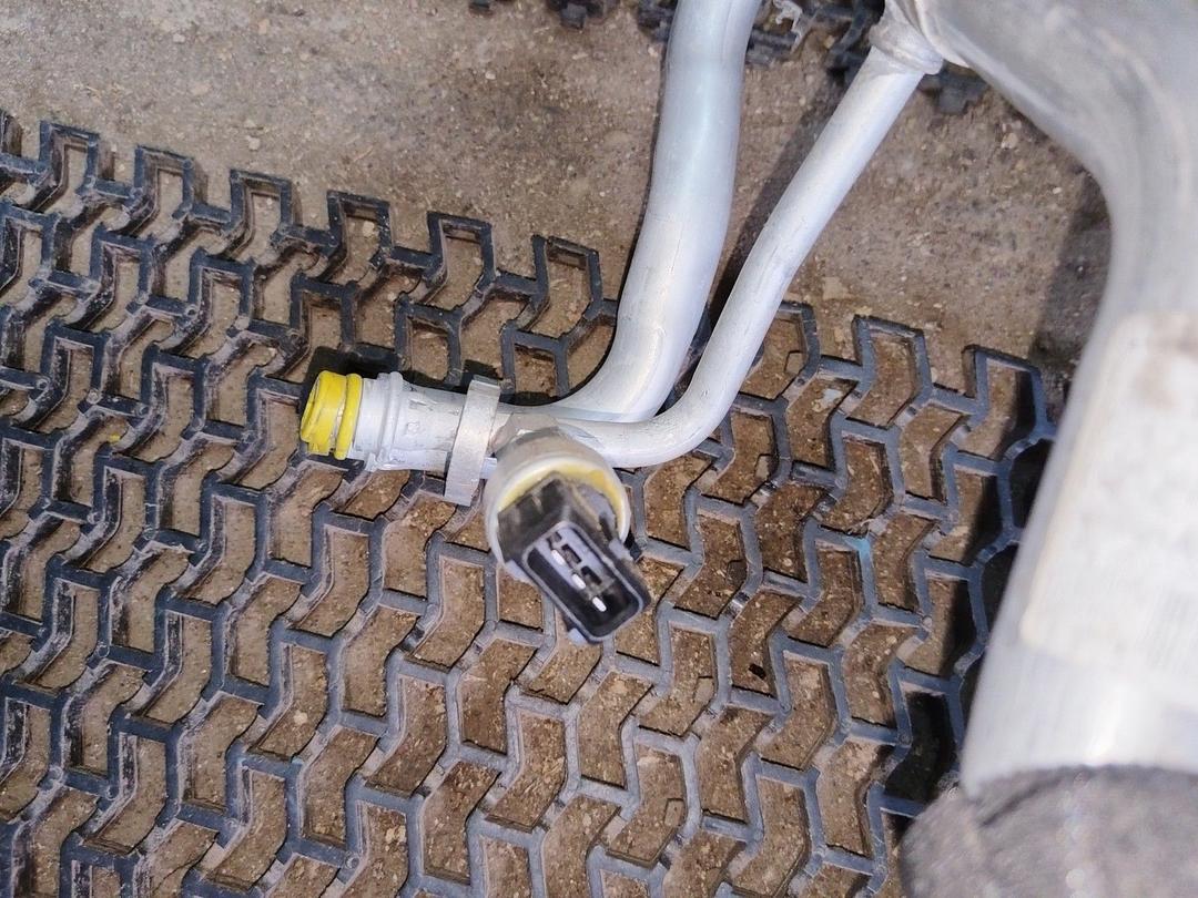 Трубка кондиционера 433SKW Volvo XC70 undefined