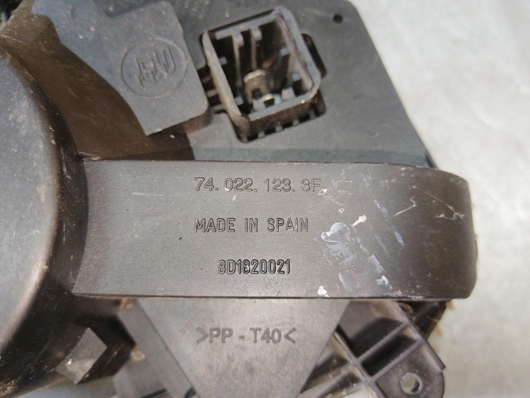 Моторчик печки 8NPU8F Volkswagen Passat купить на авторазборке