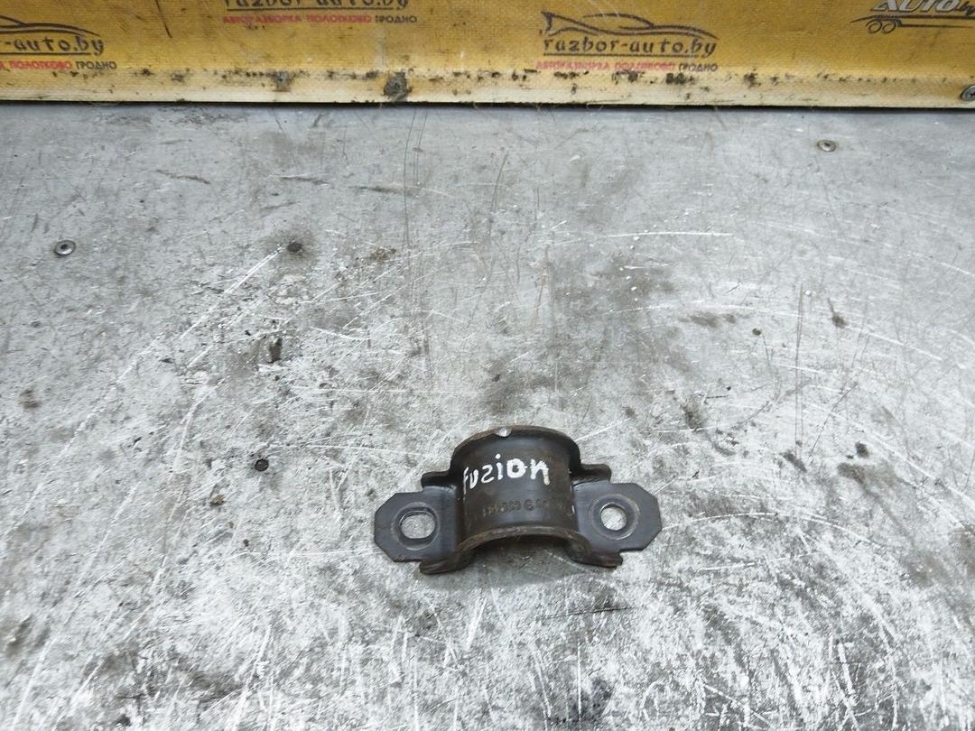 Крепление втулки стабилизатора AXEW0N Ford Fusion