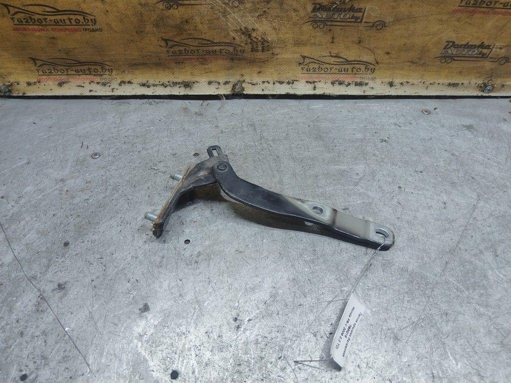 Петля крышки багажника 7B8Q18 Honda FR-V - Фото 2