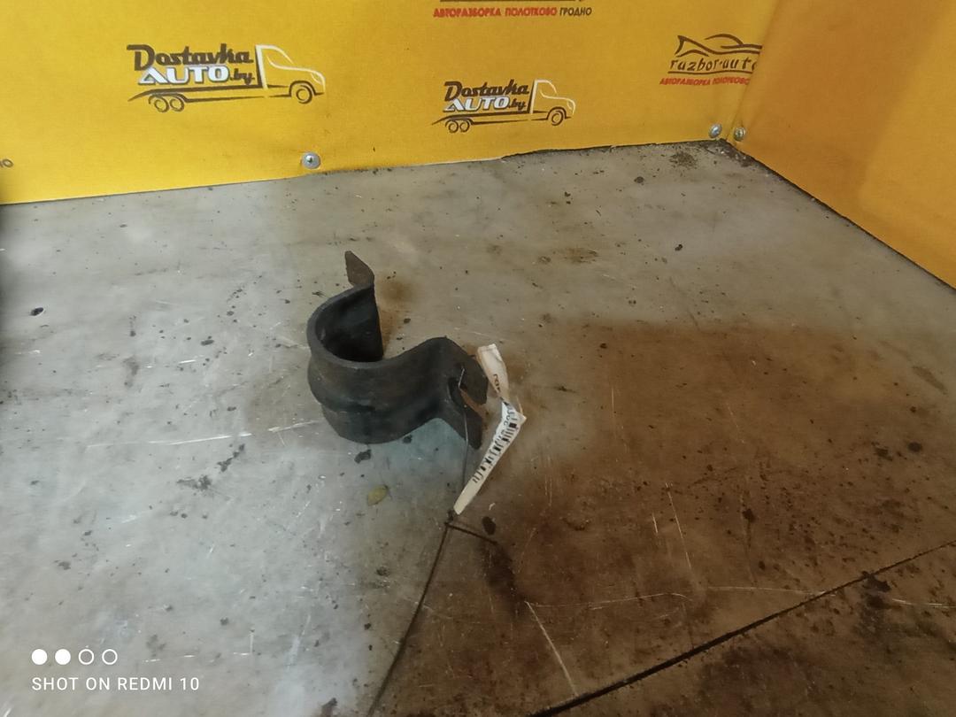 Крепление втулки стабилизатора SB6BDJ Opel Zafira - Фото 2