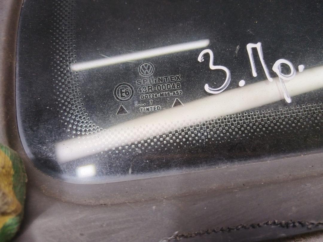 Стекло кузовное боковое правое SPPXF8 Volkswagen Passat купить