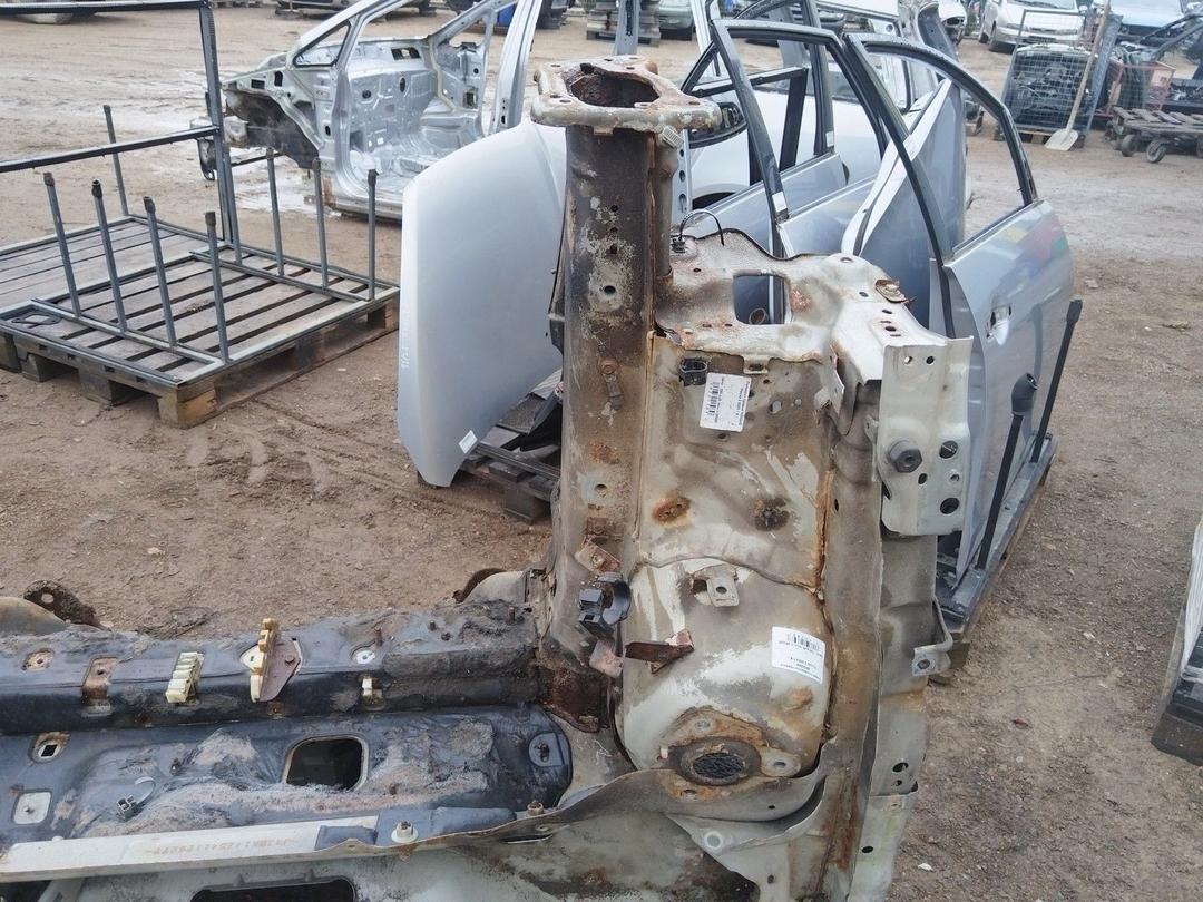 Лонжерон правый ND0Q4G Mazda 3