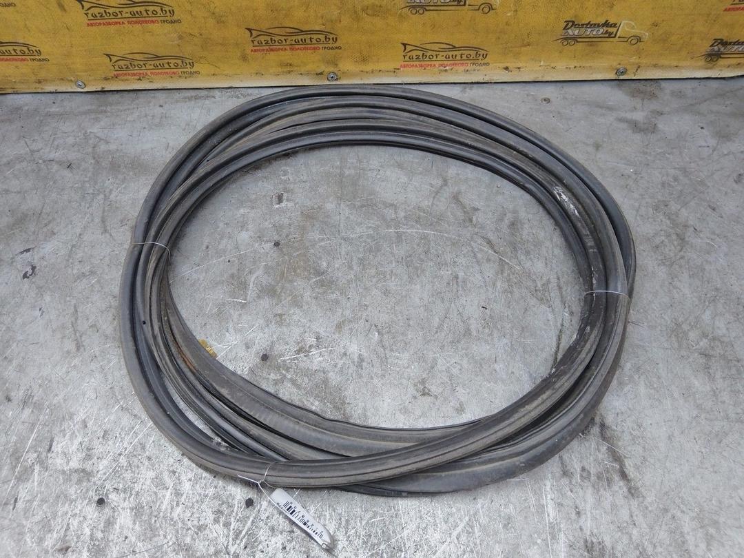 Уплотнитель багажника FFK23B Subaru Forester купить в магазине запчастей бу