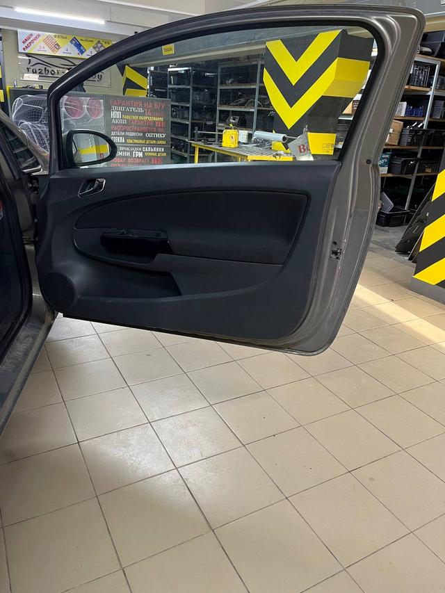 Обшивка двери передней правой (дверная карта) G9YK53 Opel Corsa - Фото 1