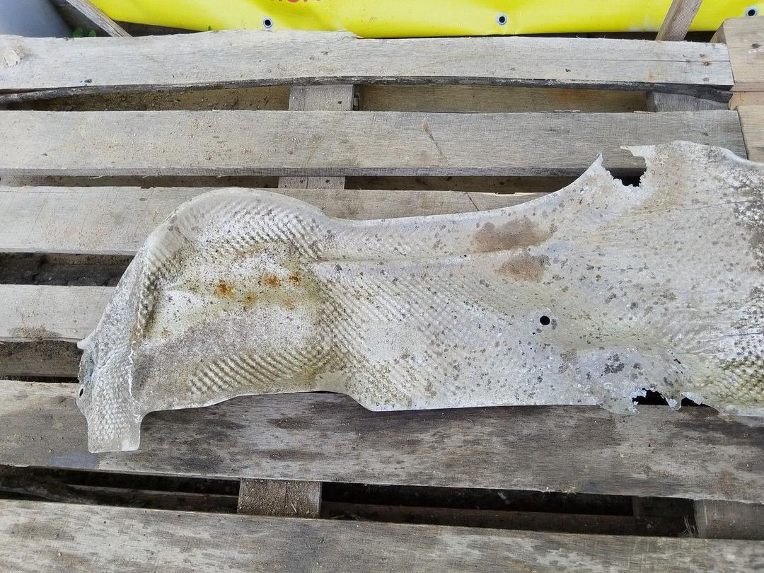 Тепловой экран глушителя 3LKX84 Volkswagen Passat undefined