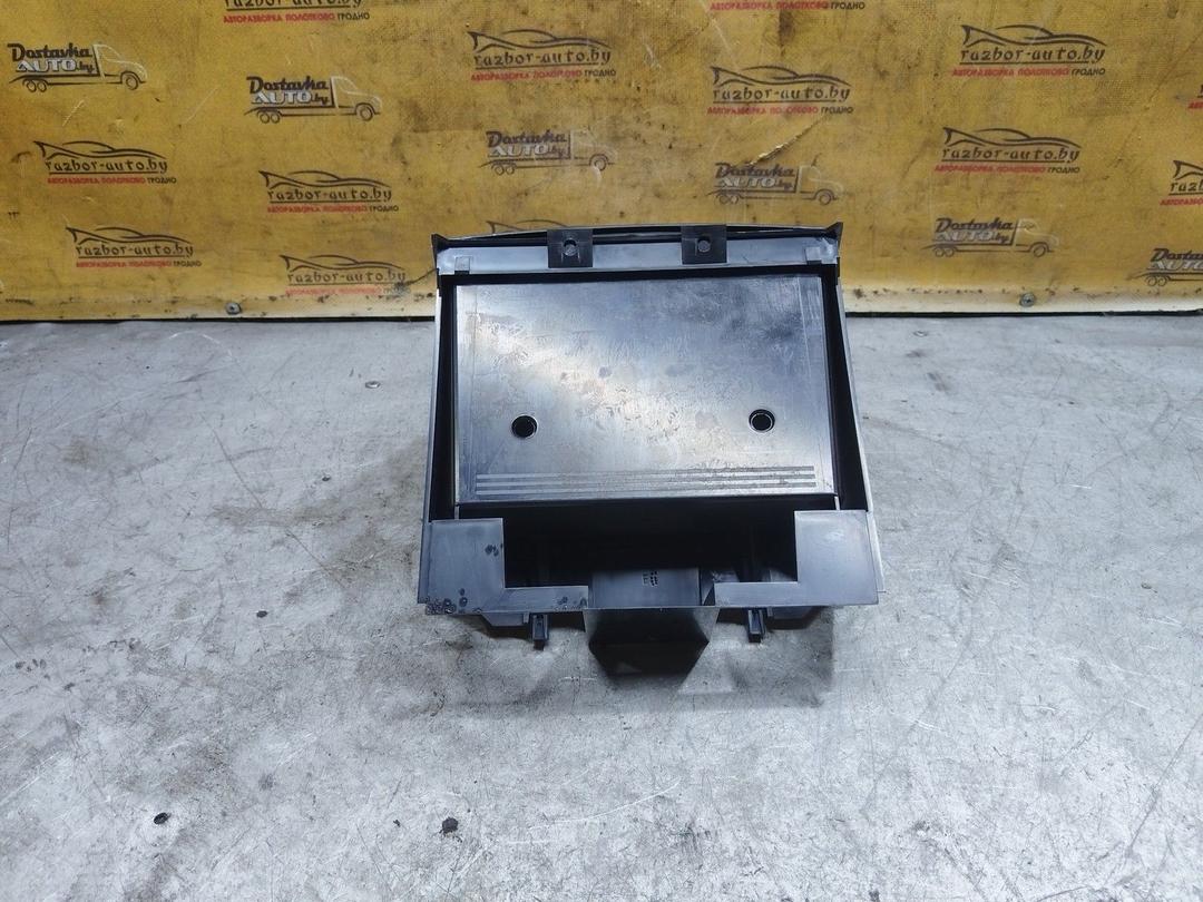 Вещевой ящик центральной консоли ZZVV21 Mercedes A W168 купить