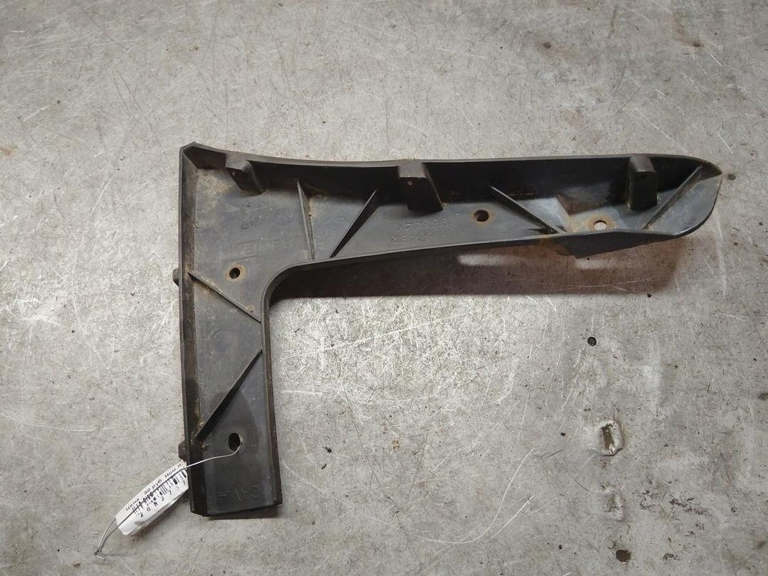 Кронштейн крепления бампера заднего EFT09Z Chrysler Voyager купить