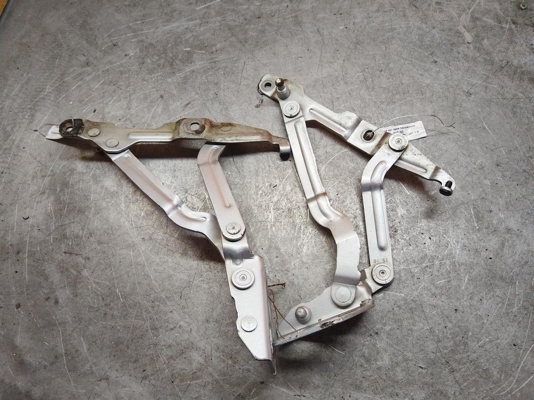 Петля крышки багажника GV3J83 Volkswagen Passat купить