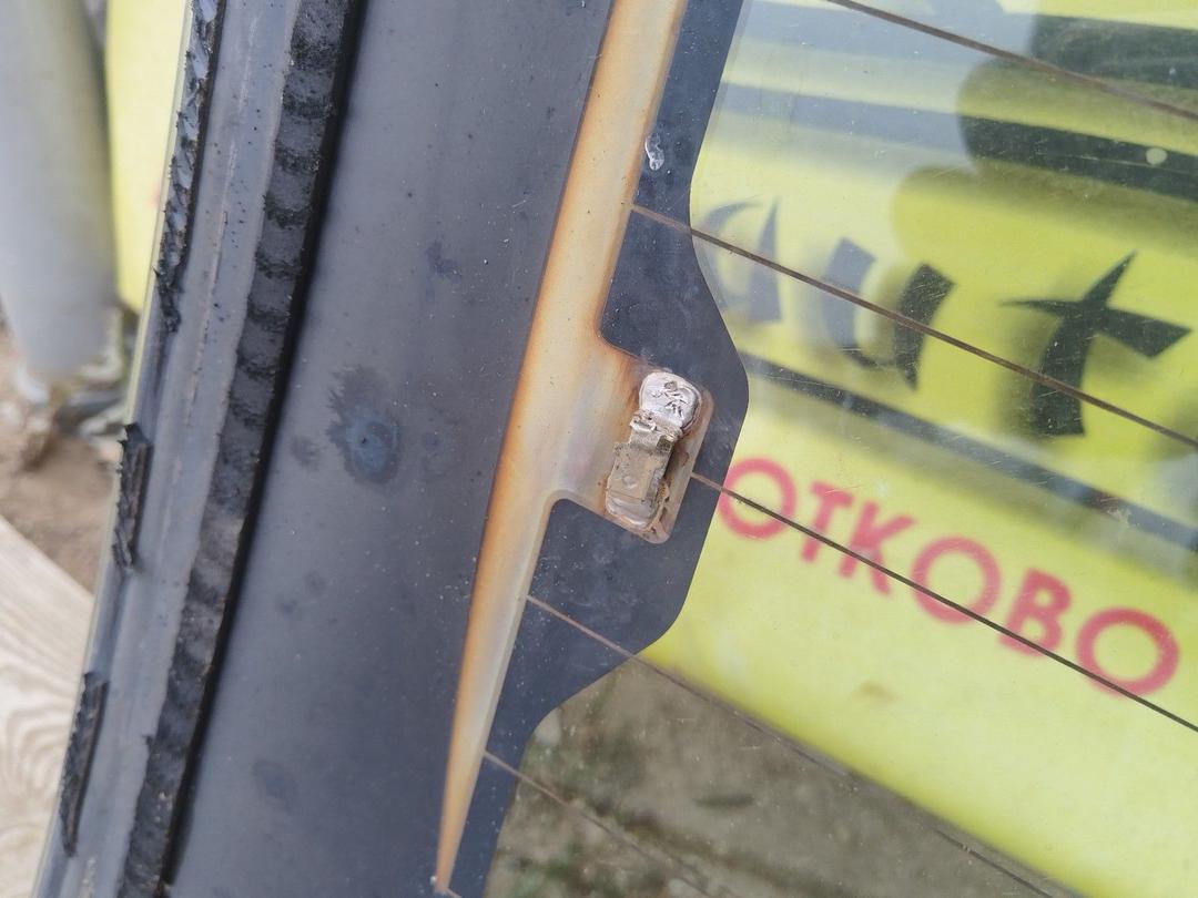 Стекло заднее SEXQLJ Toyota Yaris Verso купить в магазине запчастей бу