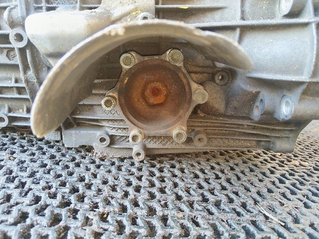 КПП механическая (МКПП) 5-ступенчатая C828W8 Audi A4 купить