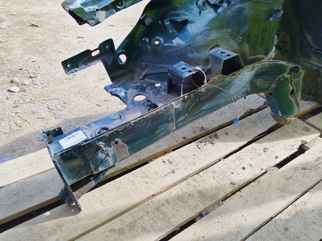 Лонжерон правый E607LB Volkswagen Golf undefined