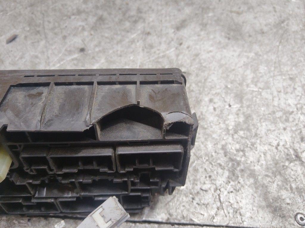 Блок предохранителей 8MX0R8 Toyota Corolla - Фото 6