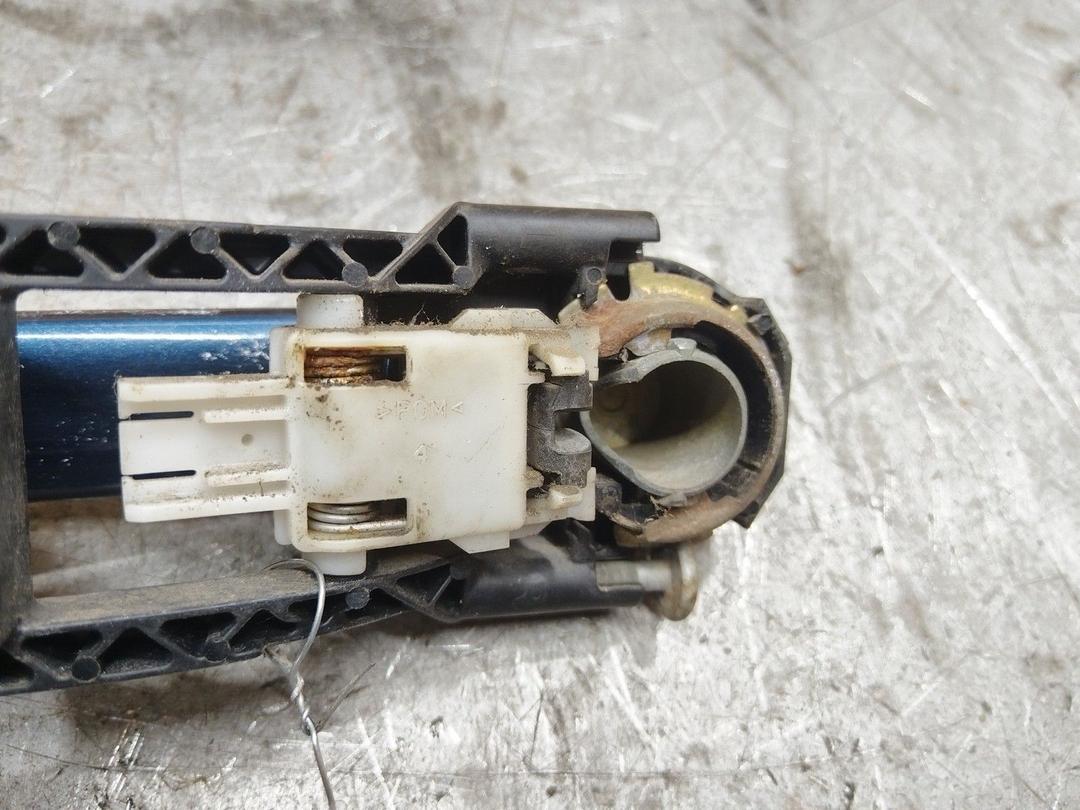 Ручка наружная передняя правая BAQHVD Seat Altea купить с доставкой. Огромный выбор запчастей и марок авто. У нас есть практически все.