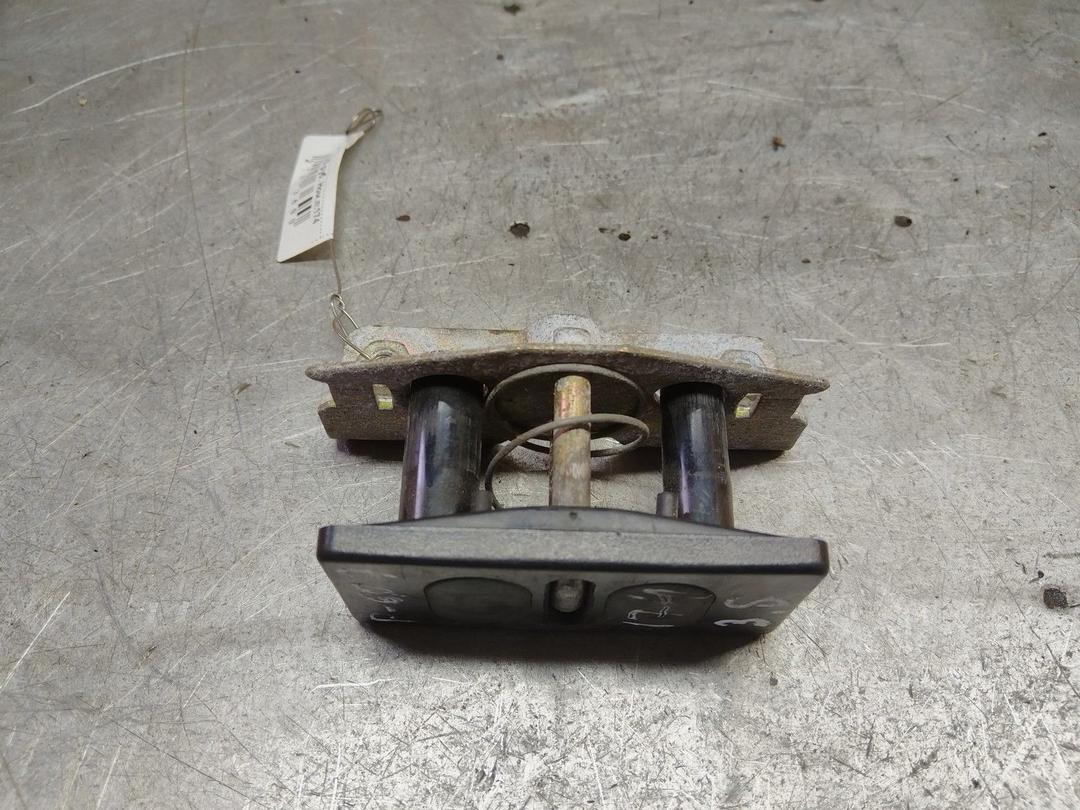 Ответная часть замка багажника ZE4SKT Peugeot 607