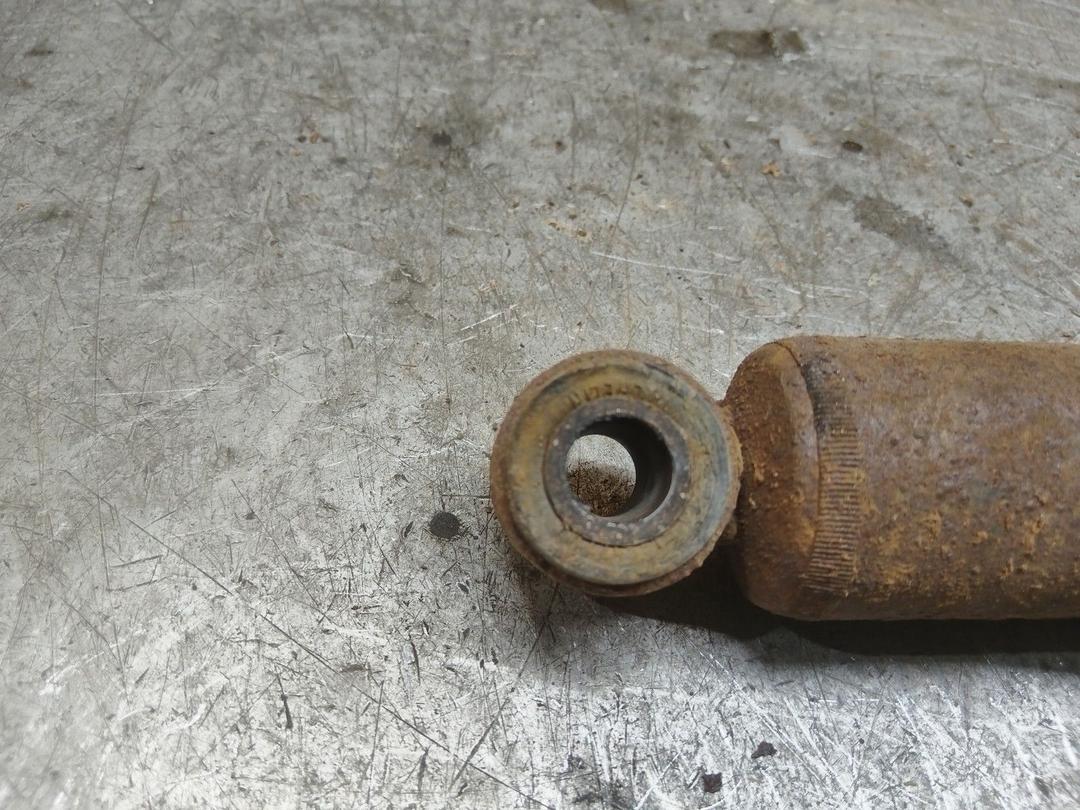 Амортизатор задний левый F7W3PE Renault Master купить