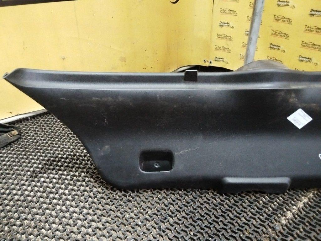 Обшивка крышки багажника KZ932O Peugeot 307 купить с доставкой