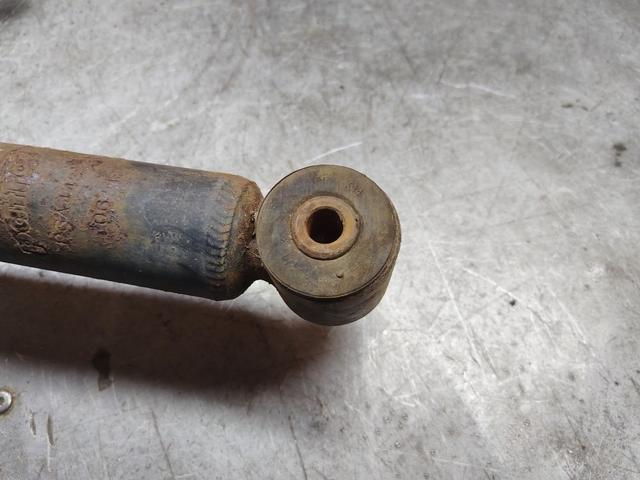 Амортизатор задний левый 5P5IUM Volkswagen Jetta купить на авторазборке