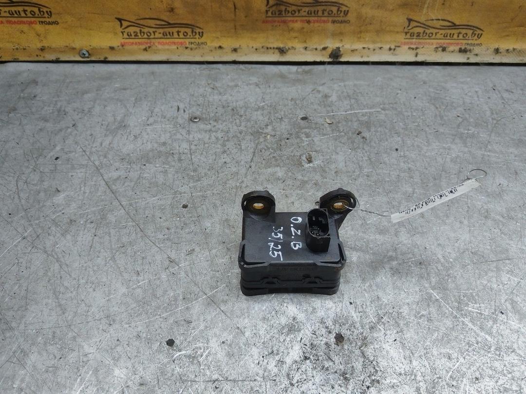 Датчик ускорения 1MDN8K Opel Zafira купить в магазине запчастей бу