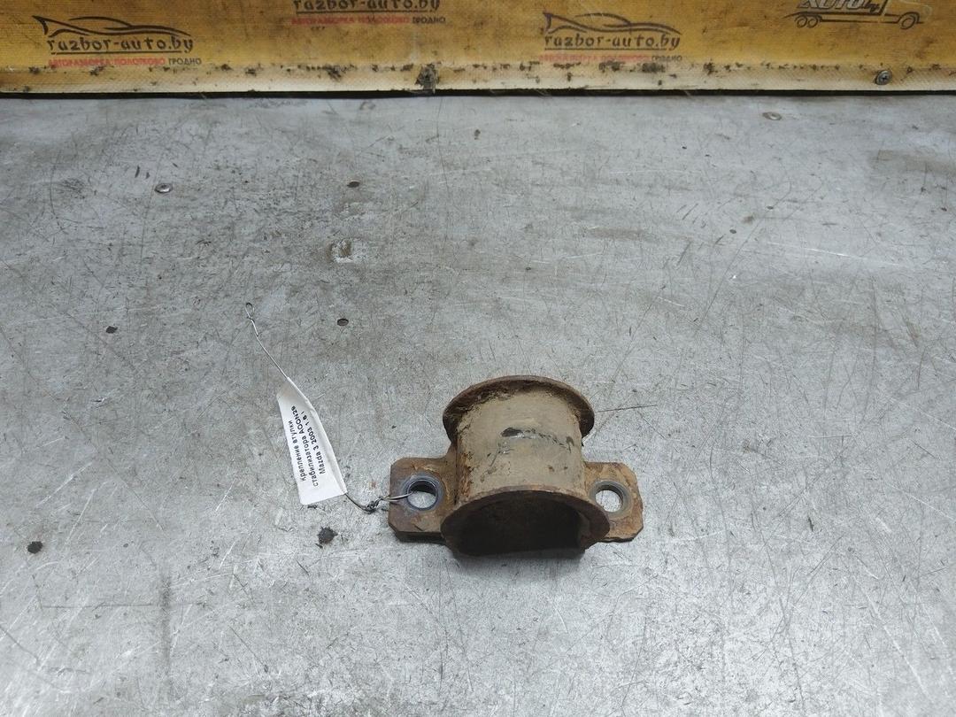 Крепление втулки стабилизатора AOON29 Mazda 3