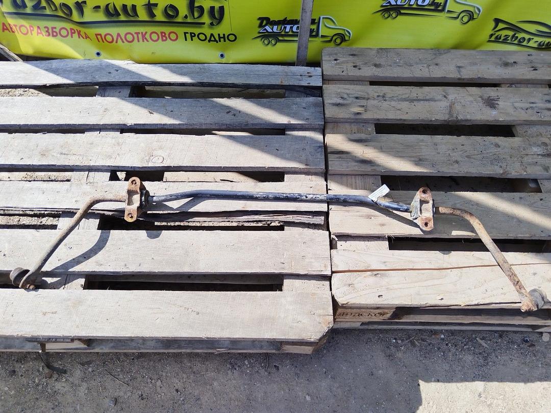 Стабилизатор подвески (поперечной устойчивости) передний 77Y601 Kia Shuma