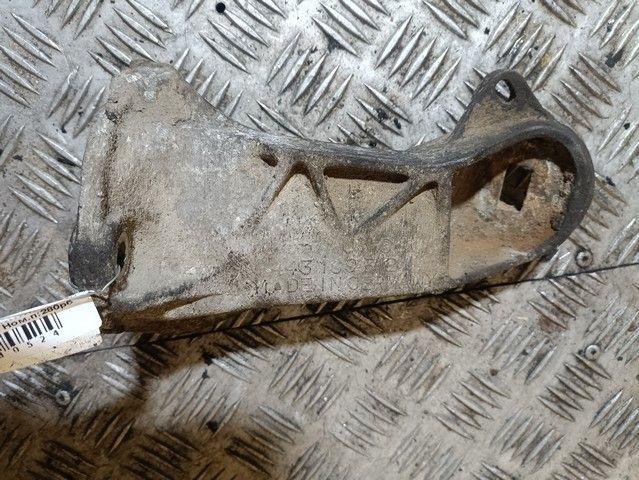 Кронштейн двигателя MFUQ9A Audi 100