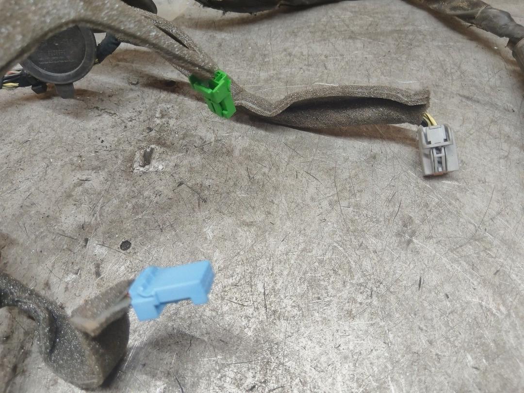 Проводка двери передней левой 17KXIR Volvo S40 - Фото 4