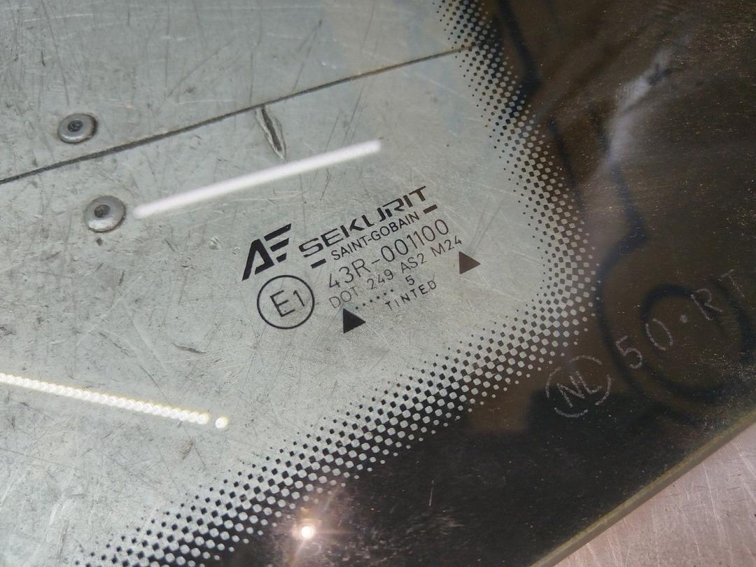 Стекло кузовное боковое правое WZ56F3 Seat Alhambra купить