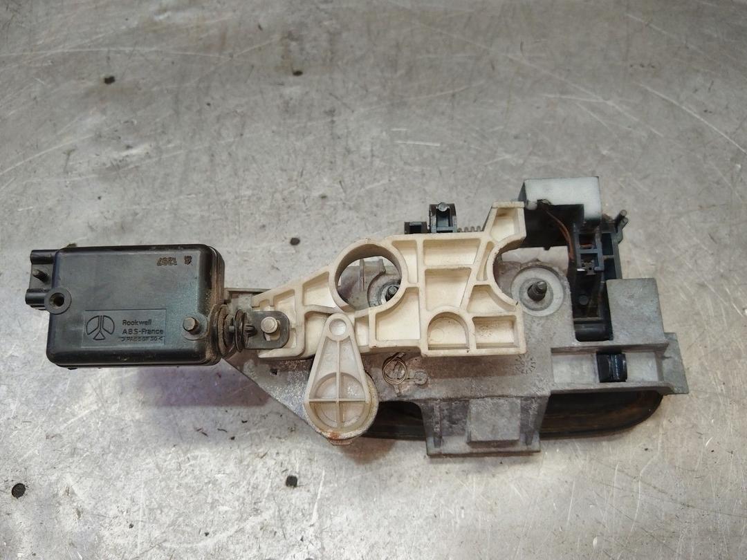 Ручка открывания багажника 6LPPRA Renault Safrane - Фото 2