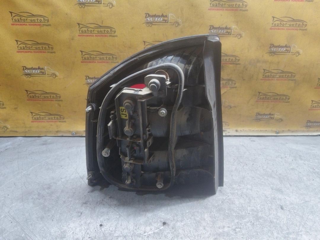 Фонарь задний правый ZNNF4I Opel Vectra купить на авторазборке