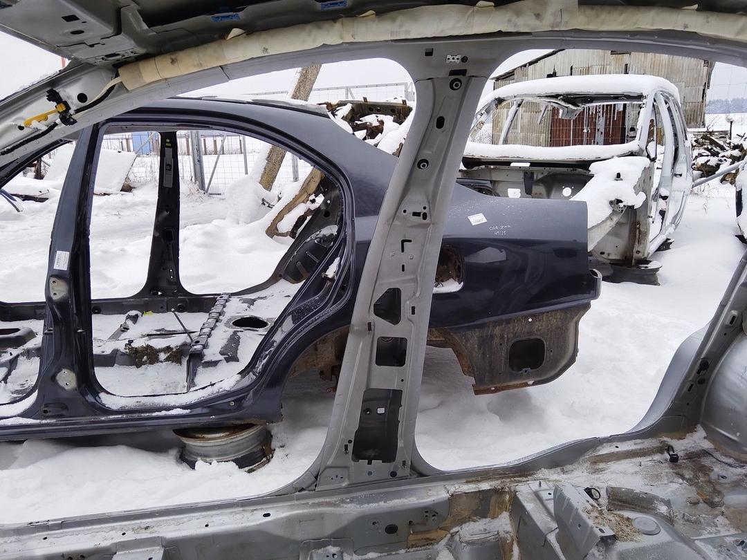 Стойка кузовная центральная правая O6N8H6 Ford Mondeo купить с доставкой