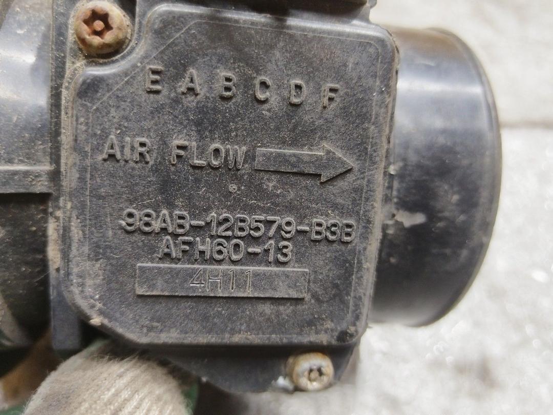 Расходомер воздуха M7Y54B Ford Focus купить в магазине запчастей бу