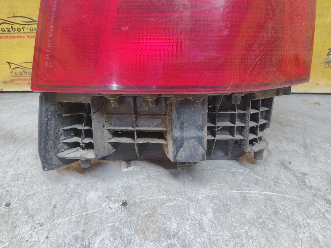 Фонарь задний правый DBKD2Q Subaru Forester - Фото 2