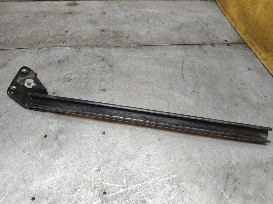 Направляющая стекла 3UBSS4 Subaru Forester - Фото 3