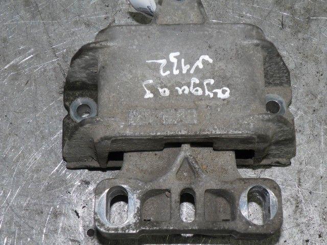 Подушка крепления КПП 0IHS7A Audi A3 купить на авторазборке