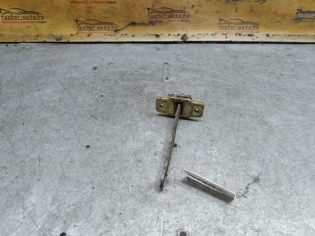 Ограничитель открывания двери передней ZHL097 Mitsubishi Carisma купить в магазине запчастей бу