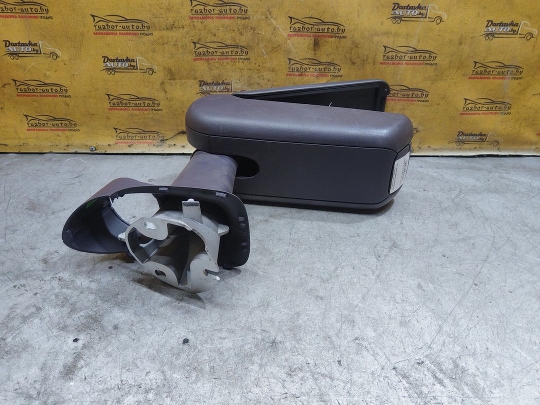 Подлокотник M8WDVT Mercedes A W168 купить на авторазборке