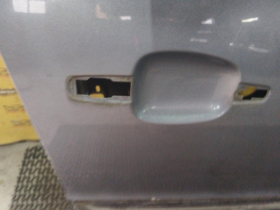 Дверь передняя правая 8TNRTX Opel Zafira купить с доставкой