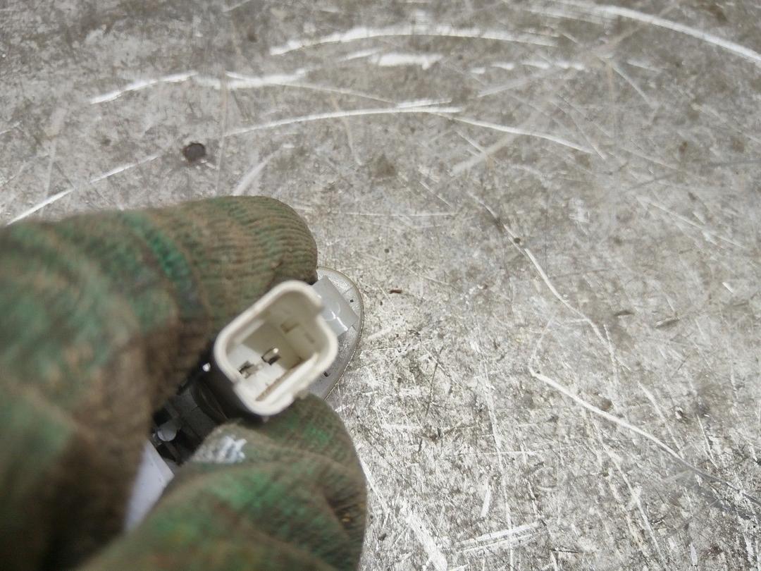 Повторитель передний левый 2XOH28 Peugeot 407 купить на авторазборке